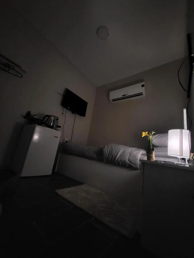 Rush Room #1 Медина 0*,