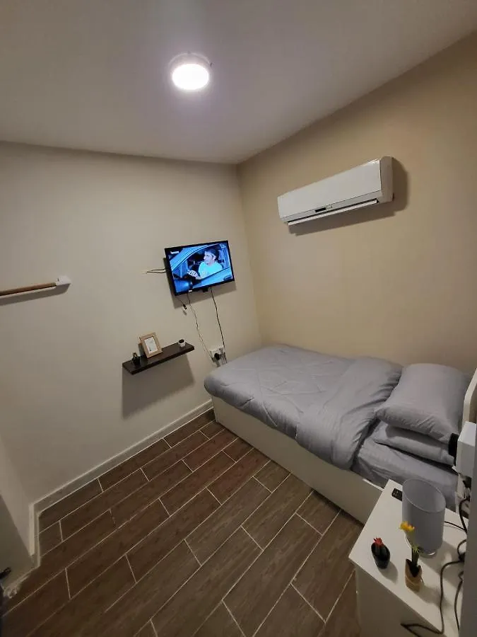Rush Room #1 Medina Capsule hotel